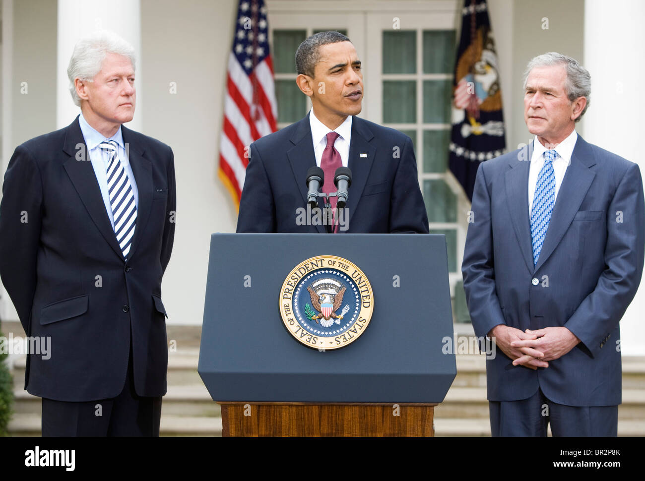Präsident Barack Obama mit ehemaligen Präsidenten George W. Bush und Bill Clinton. Stockfoto