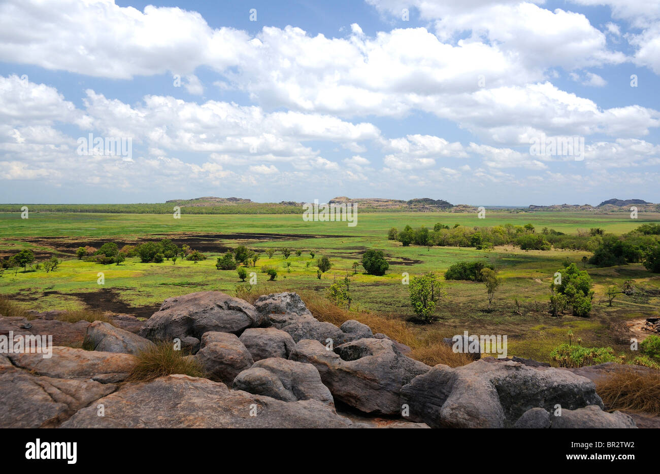 Die Fernbedienung und die wilde Landschaft der Nadab Aue das UNESCO-Weltkulturerbe Kakadu National Park, Northern Territory, Top End, Australien Stockfoto