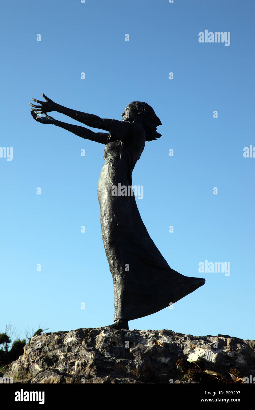 Warten am Ufer, Statue, Niall Bruton, Rosses Point, Co. Sligo Stockfoto