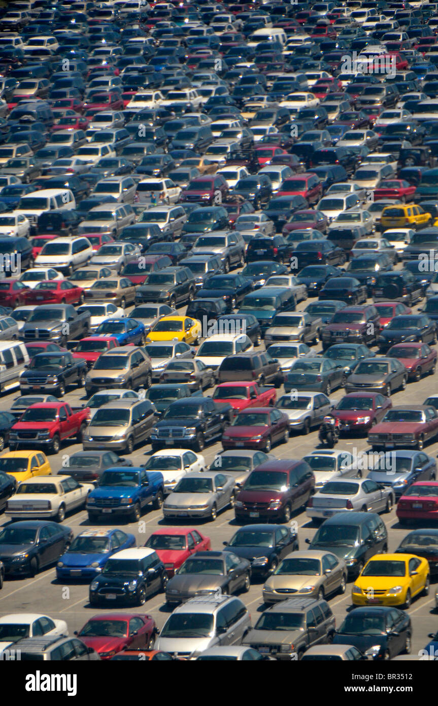 überfüllten Parkplatz Parkplatz mit Automobilen Stockfotografie Alamy