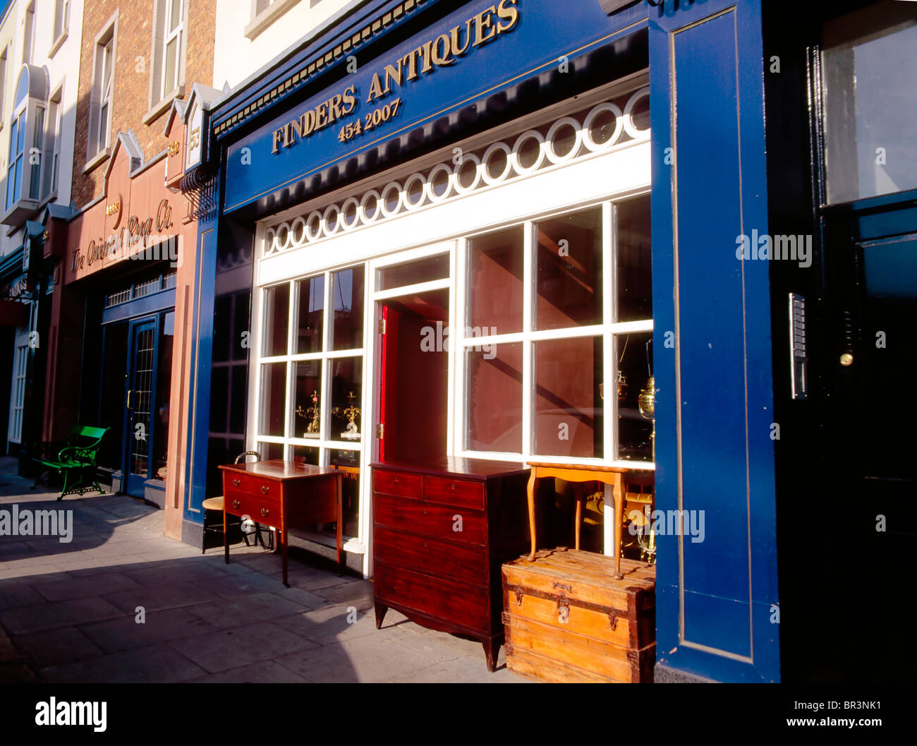 Dublin, Co. Dublin, Irland, Finder Antiquitäten auf Francis Street Stockfoto