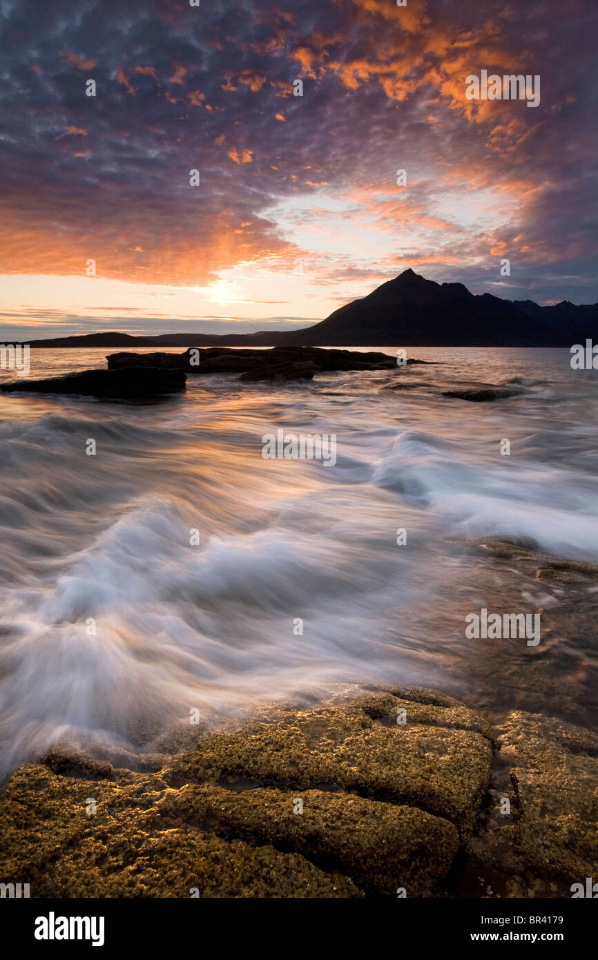 Die Cuillin Hills von Elgol in Schottland. Stockfoto