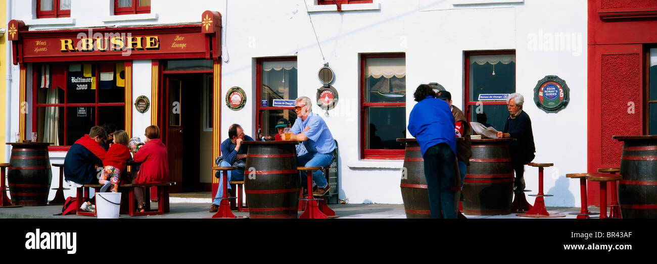 Baltimore, Co Cork, Irland, traditionelles Pub Stockfoto