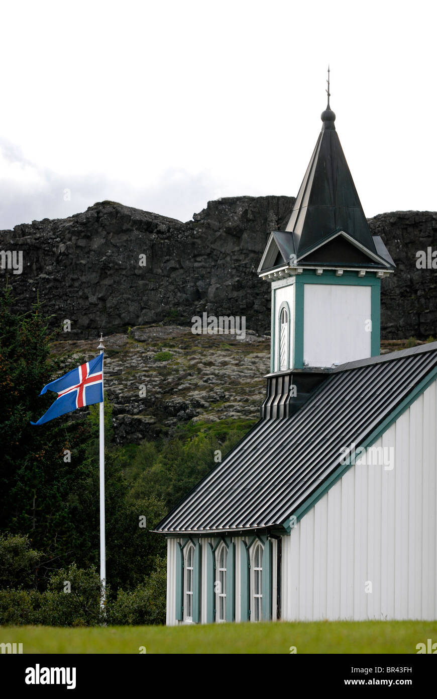 Þingvallakirkja in Þingvellir, wo sich die europäischen und amerikanischen Platten treffen. Stockfoto