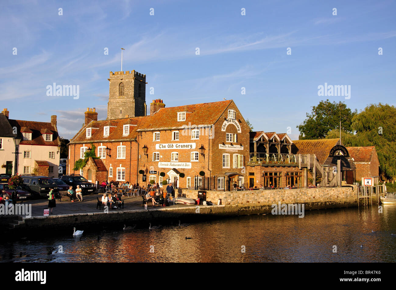 Kai Inn und Frome Fluss bei Sonnenuntergang, Wareham, Dorset, England, Vereinigtes Königreich Stockfoto