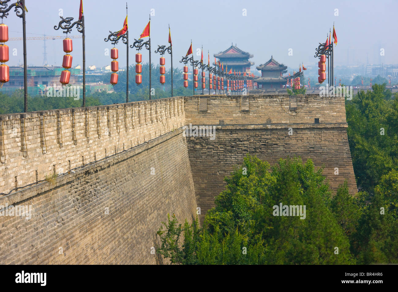 Antike Stadtturm und Stadtmauer, Xi ' an, Provinz Shaanxi, China Stockfoto