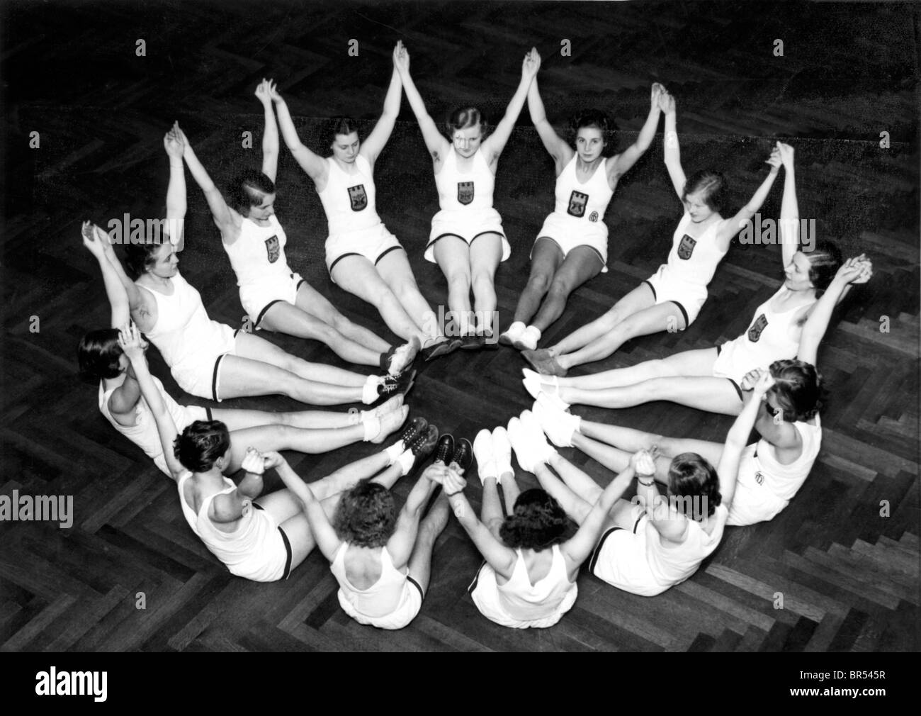 Historisches Foto, Frauen Turnen, um 1929 Stockfoto