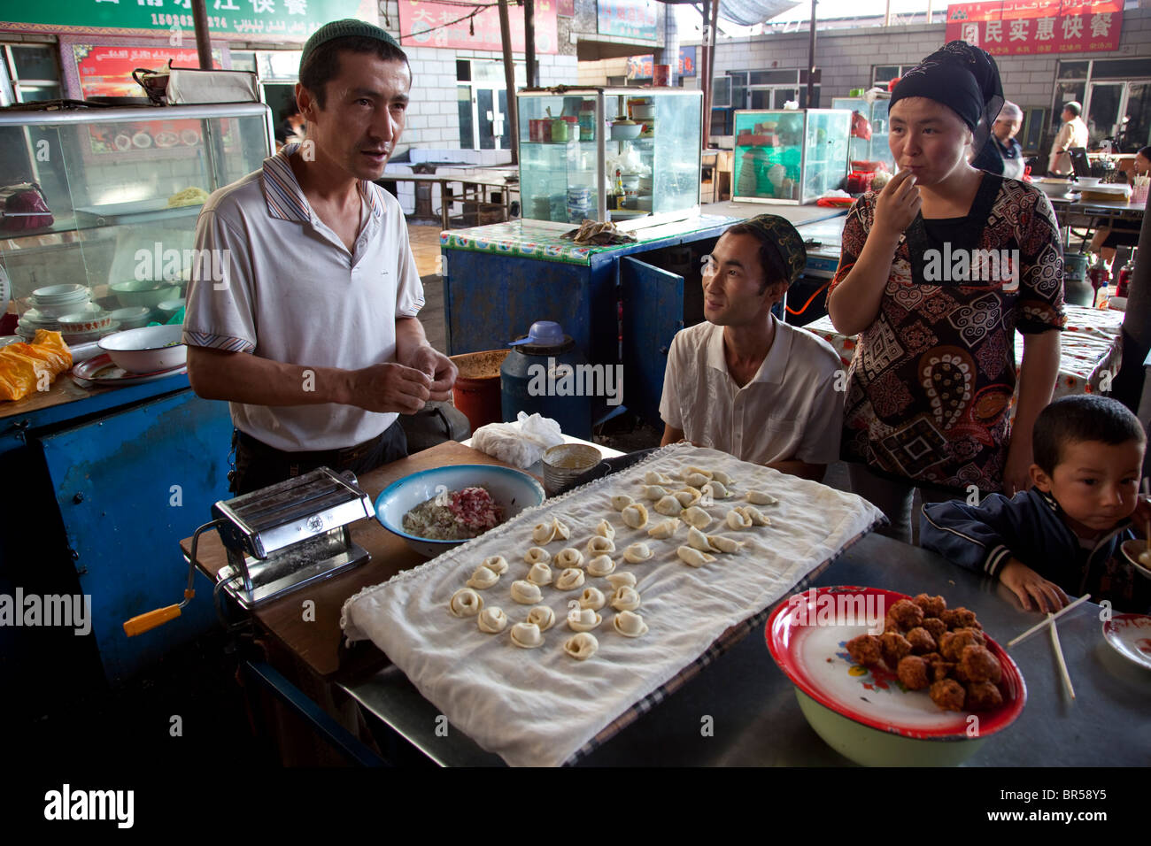 Lebensmittel-Abschnitt des Basars in Turpan Xinjiang, China. Stockfoto