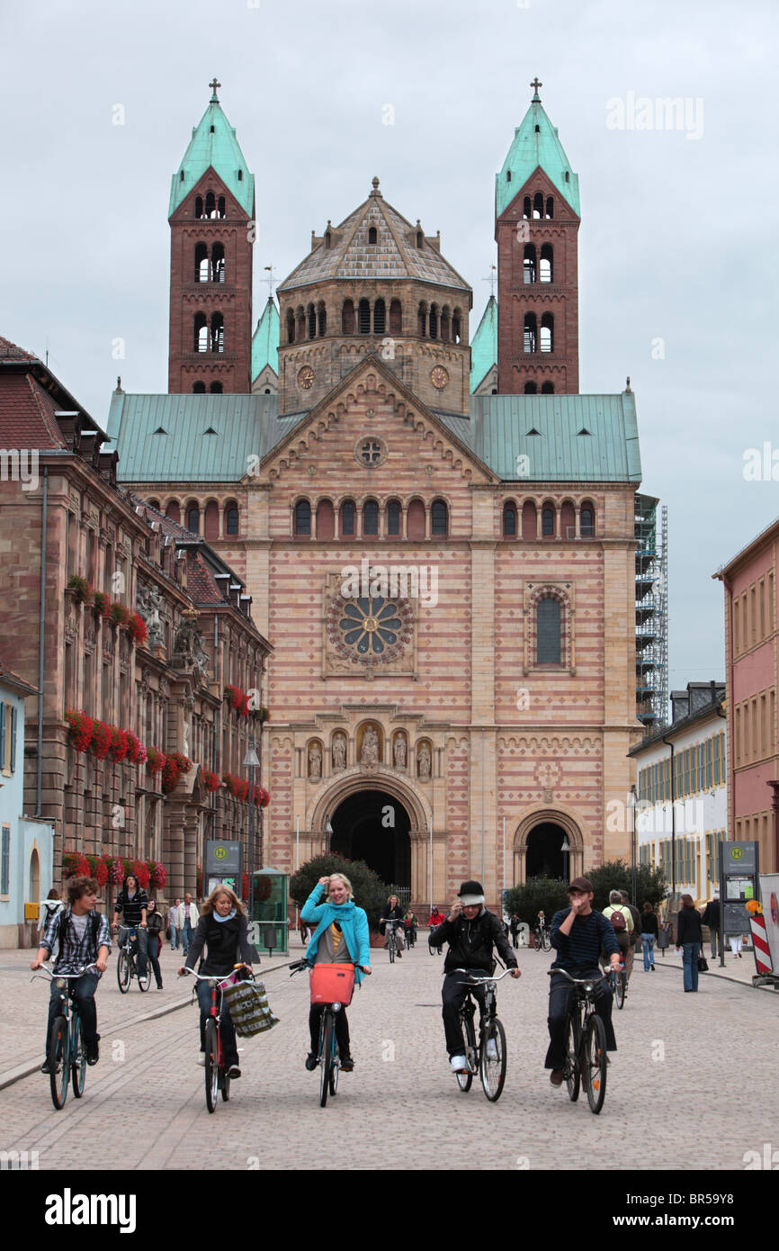 Kaiserdom Kathedrale von außen in Speyer Rheinland Pfalz Deutschland. Stockfoto