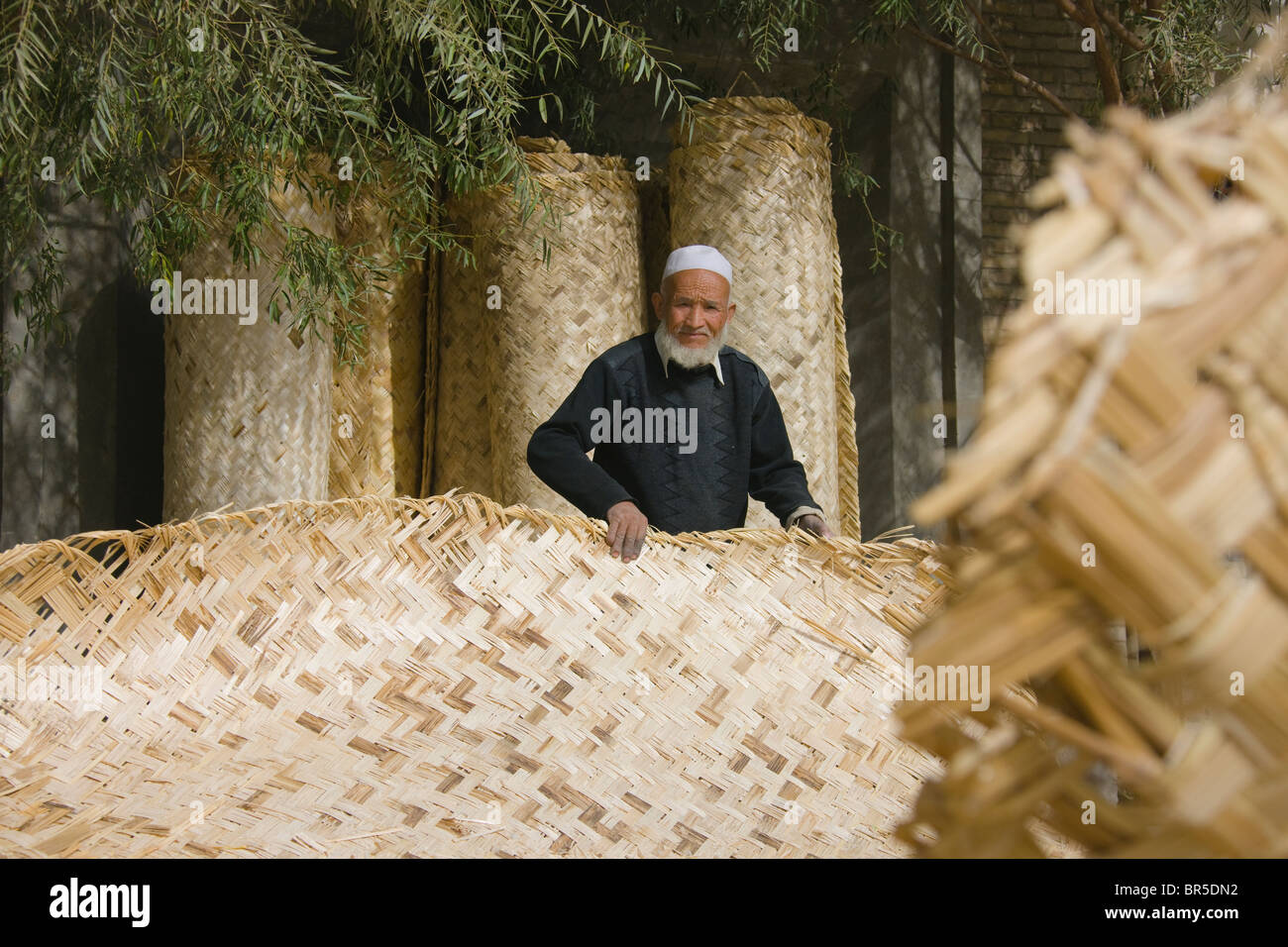 Uigurische künstlicher mit Maisstiel Blatt, Hotan, Xinjiang, China Stockfoto