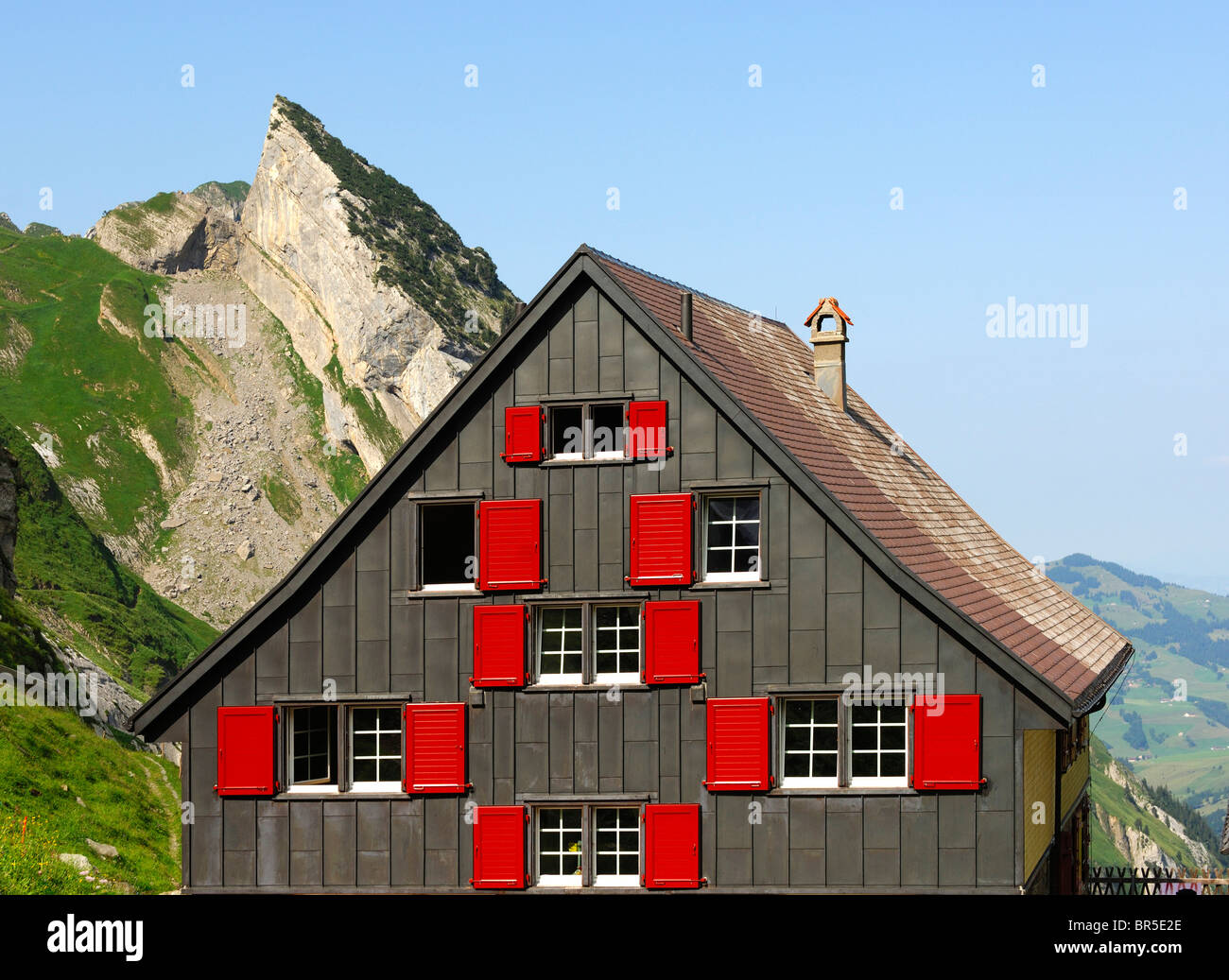 Rückseite des Berggasthaus Mesmer, Weissbad, Alpstein Bergkette, Kanton Appenzell Innerrhoden, Schweiz Stockfoto