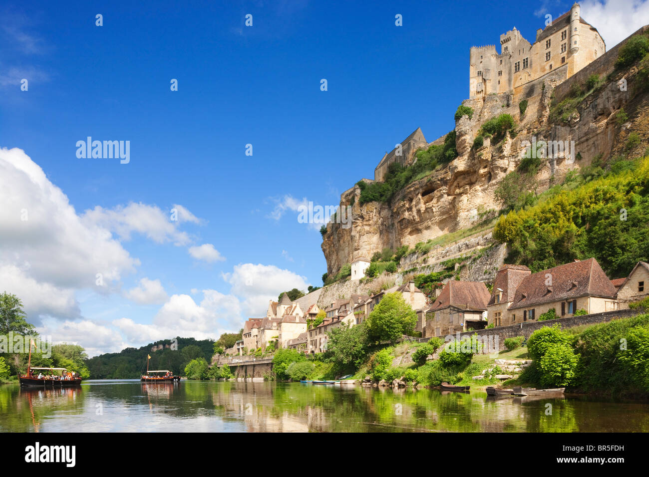 Burg und Fluss Dordogne, Beynac-et-Cazenac; Dordogne; Frankreich Stockfoto