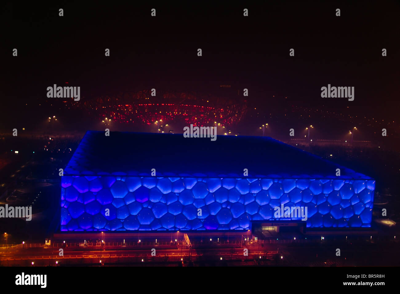 Nachtansicht des National Aquatic Center (Water Cube), Beijing, China Stockfoto