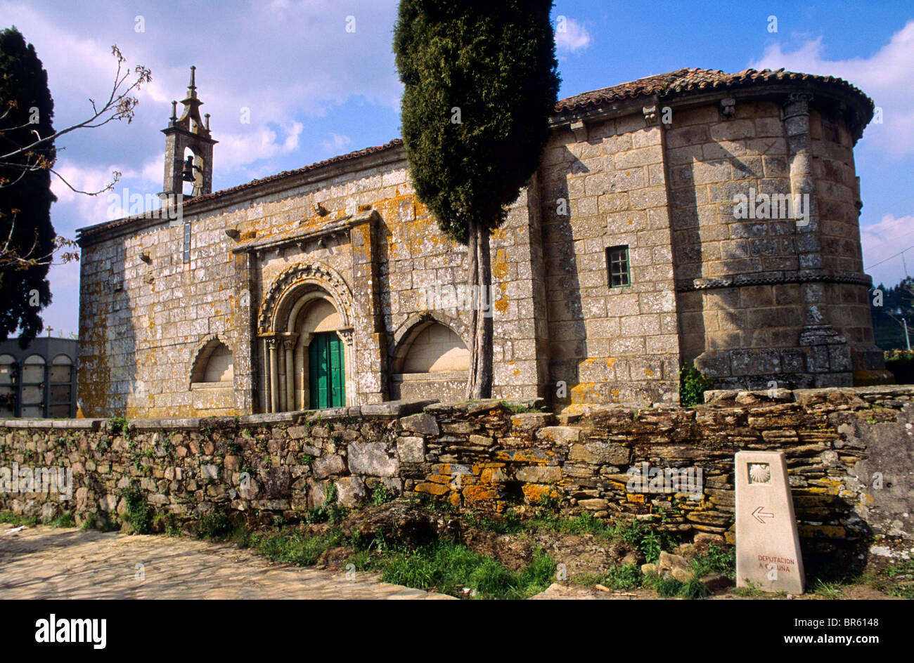 Kirche Santa Maria. 13. Jahrhundert. Der Weg des Heiligen Jakobus. Meilde. La Coruña. Galizien. Spanien Stockfoto