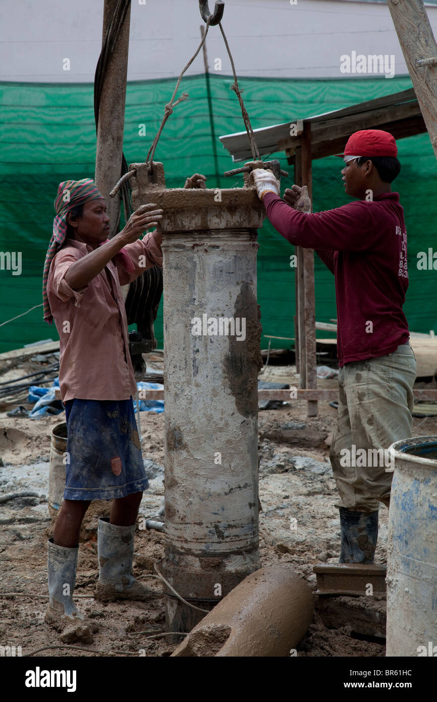 Zwei Thai Bauarbeiter, Phuket, Thailand Stockfoto