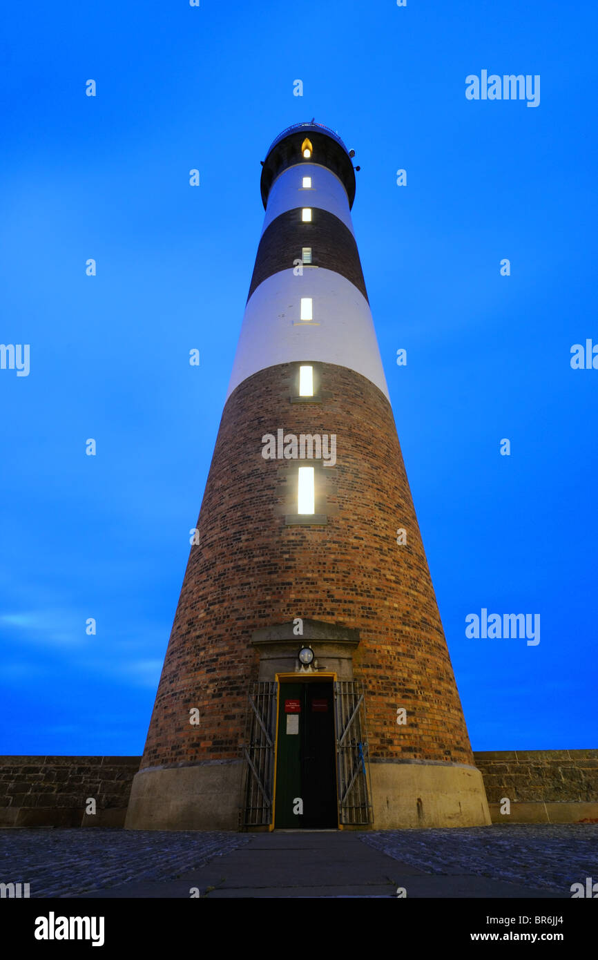 North Ronaldsay Leuchtturm in der Nacht, Orkney, Schottland Stockfoto