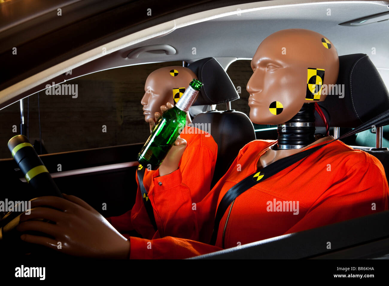 Weiblicher crash test dummy Fotos und Bildmaterial in hoher Auflösung