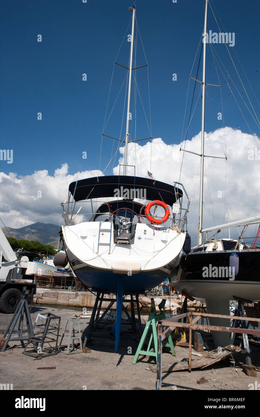 Angeln Boote Trawler in Werft Mittelmeer Formia Kampanien Italien Stockfoto