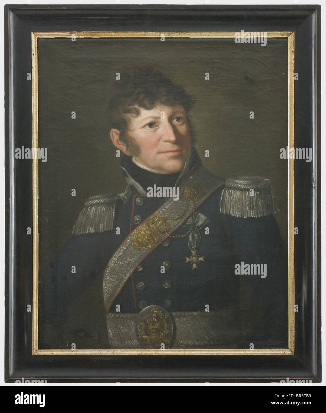 Christian Ehrenried Seifert v. Tenneke (1770 - 1839) - ein Porträt, in der Uniform eines Majors mit dem Ritterkreuz des sächsischen Verdienstordens. Öl auf Leinwand, unsigniert, wahrscheinlich aus dem Kreis der Maler um Louis F. v. Rayski. Mit einigen alten Reparaturen, dunklem Holzrahmen. Bildgröße 70 x 56 cm. Sehr gut ausgeführtes Porträt von Tenneke, das für seine Abhandlungen über Pferdezucht und Pferdemedikation bekannt war: Menschen, 19. Jahrhundert, Sachsen, Sachsen, Sachsen, Deutsch, Sachsen, Objekt, Objekte, Stillstände, Clipping, Ausschnitte, Ausschnitte, Ausschnitte, Ausschnitte, Malerei, Stockfoto