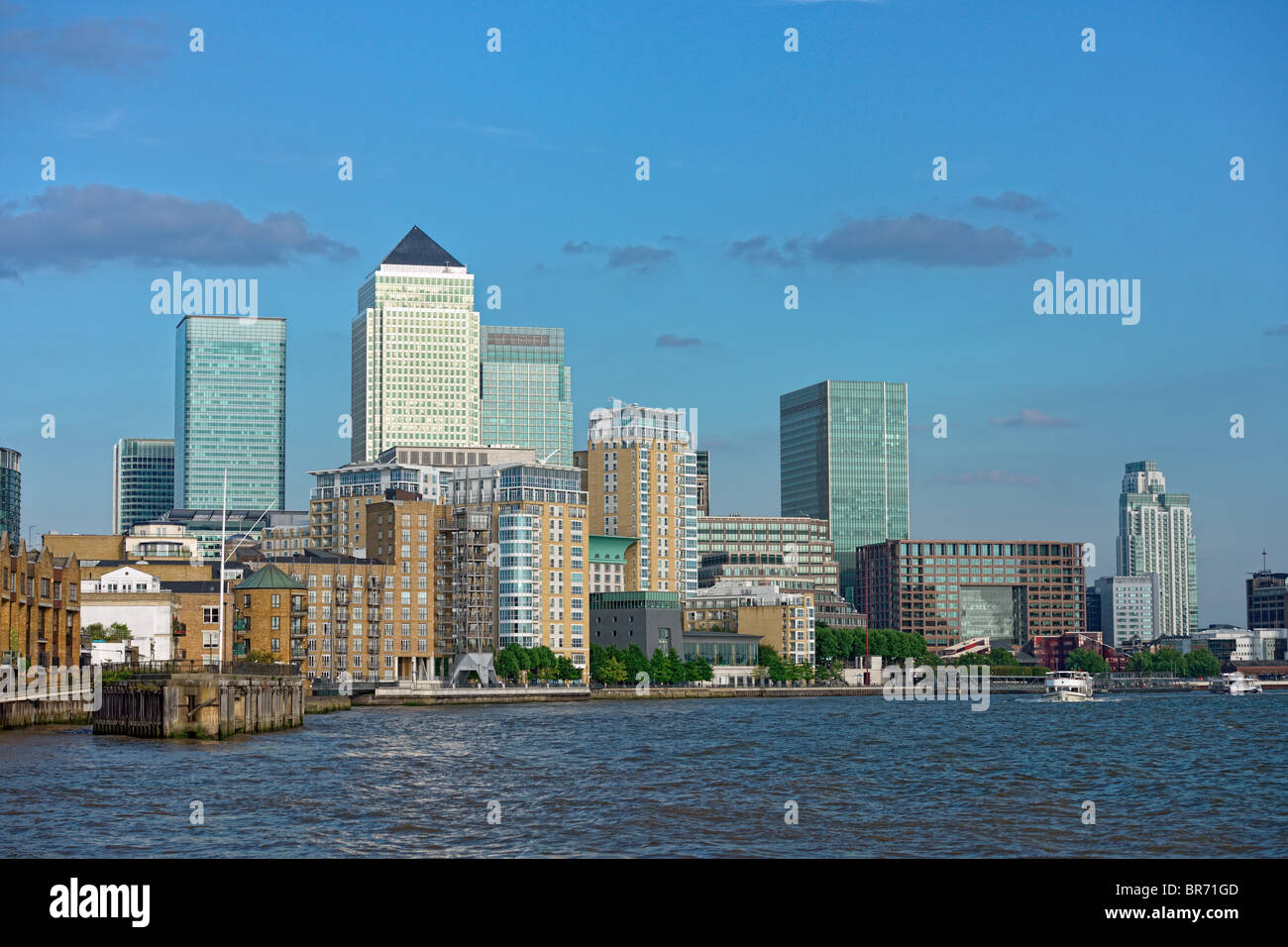 Canary Wharf, die anderen finanziellen Geschäftsviertel, Isle of Dogs, London, England, UK, Europa, fangen die späte Nachmittagssonne Stockfoto