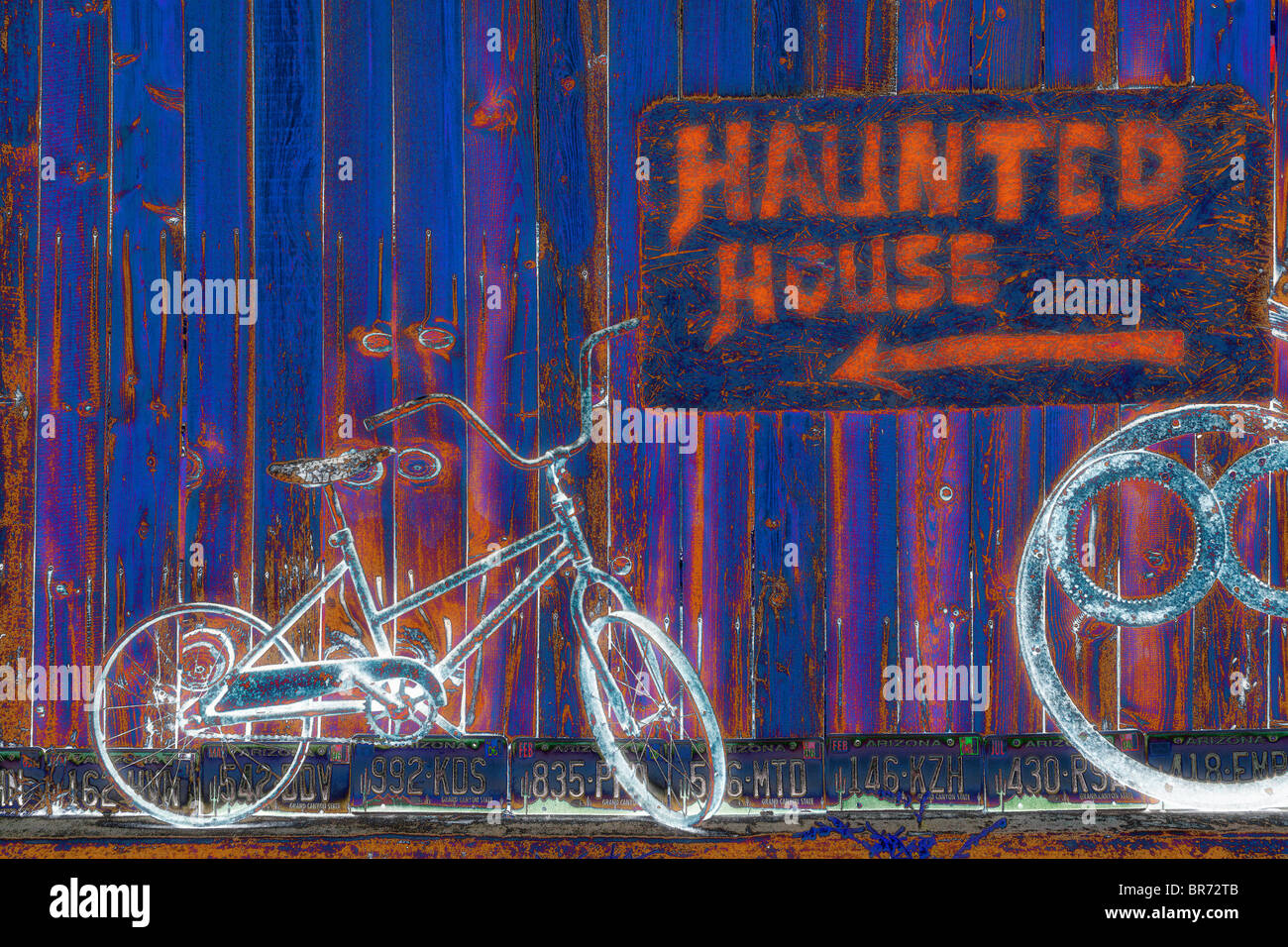 "Haunted House" und Fahrräder Stockfoto