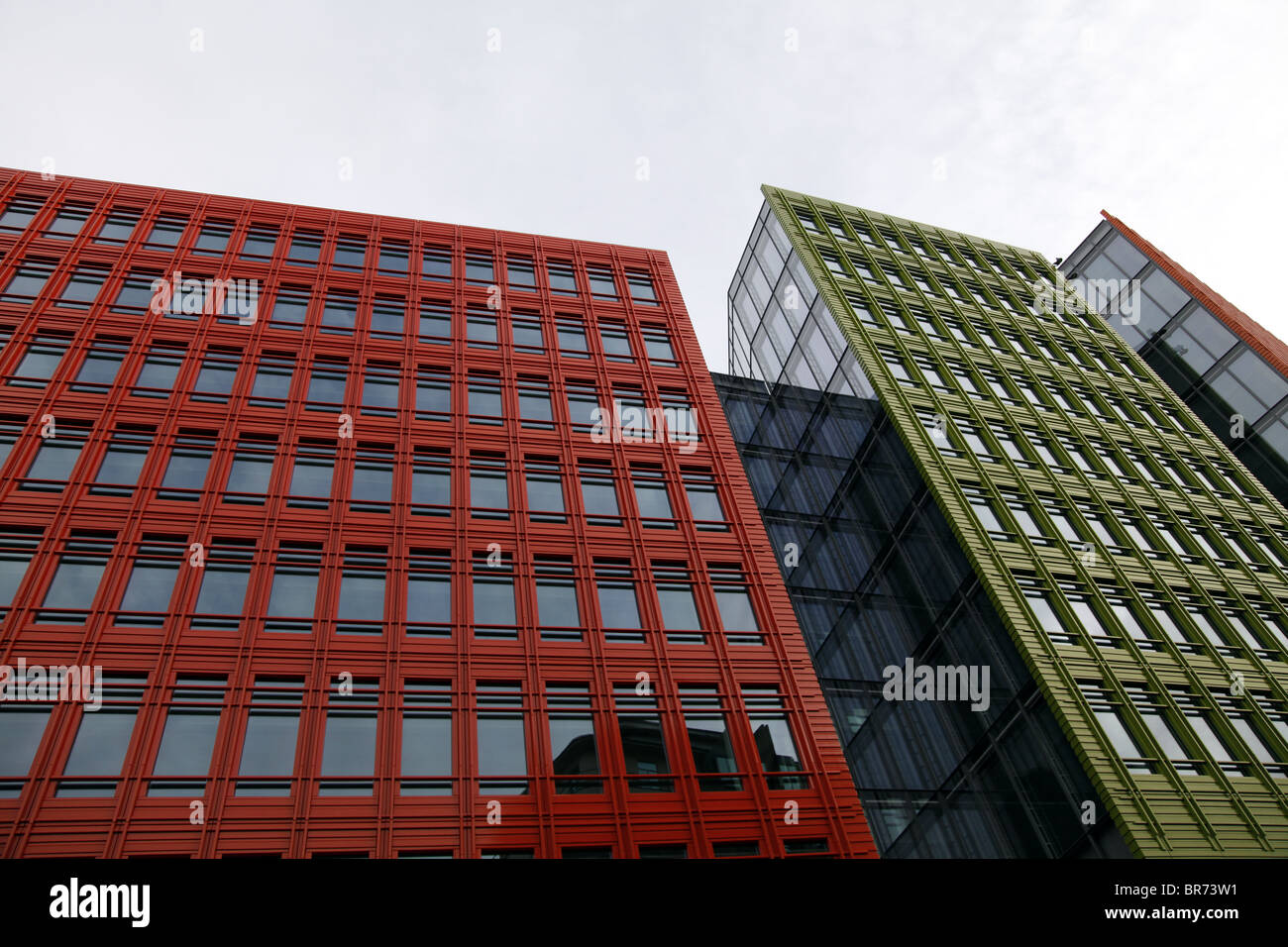 Rote und grüne Gebäude in London. England Stockfoto