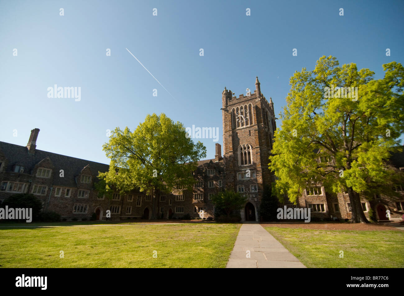 Clocktower Quad auf Westcampus Duke University in Durham, North Carolina, USA. Stockfoto