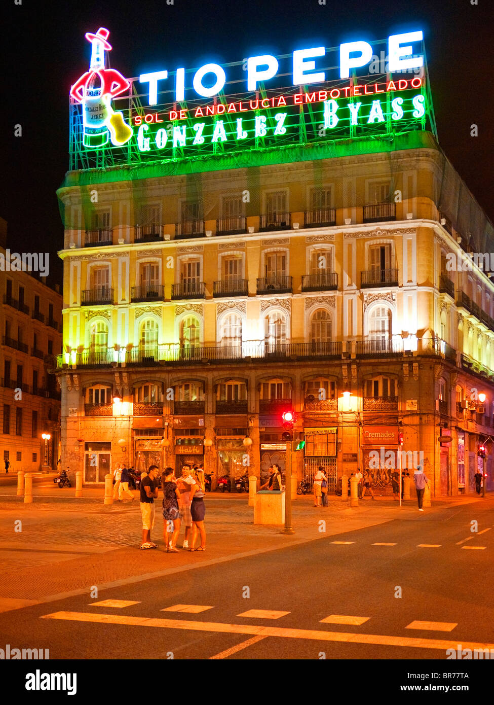 Berühmte Tio Pepe Werbeschild an Puerta del Sol, Madrid, Spanien Stockfoto