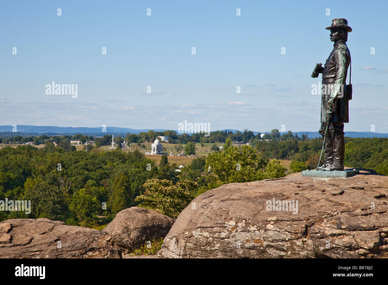 Statue von Gouverneur Warren auf kleine Runde Spitze, Bürgerkrieg Schlachtfeld, Gettysburg, PA Stockfoto