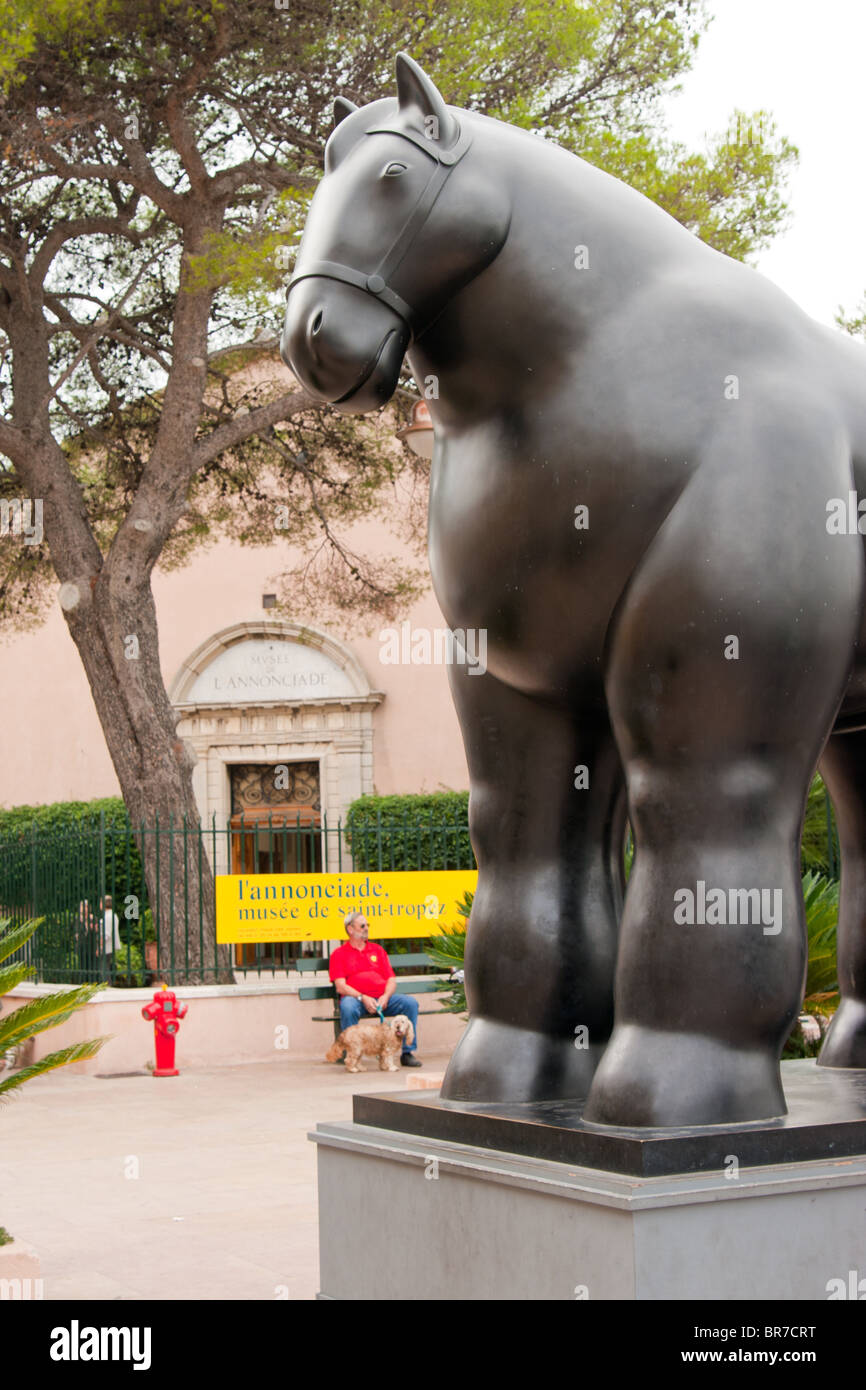 Fernando Botero "Skulpturen Monumentales" in Saint-Tropez vom 26. Juni bis zum 31. Oktober 2010 Stockfoto