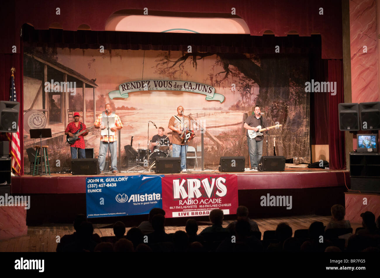 Louisiana, Eunice, Liberty Theater gebaut 1927, Samstagabend Livemusik Radiosendung Corey Ledet Zydeco Band Stockfoto