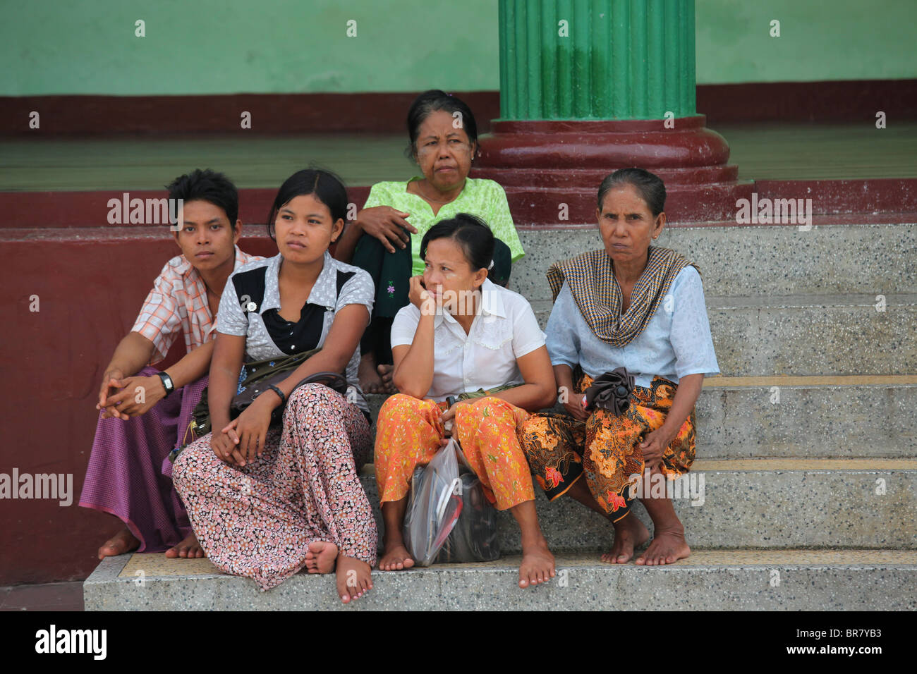 Anbeter Yangon Myanmar Stockfoto