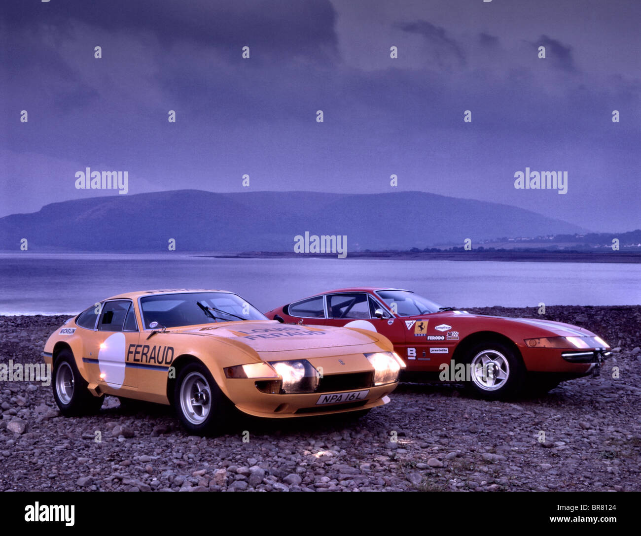 Ferrari 365GTB/4 Wettbewerb Daytonas gelbes Auto Belgien Team Auto rotes Auto N.A.R.T American team Auto von 1969 Stockfoto