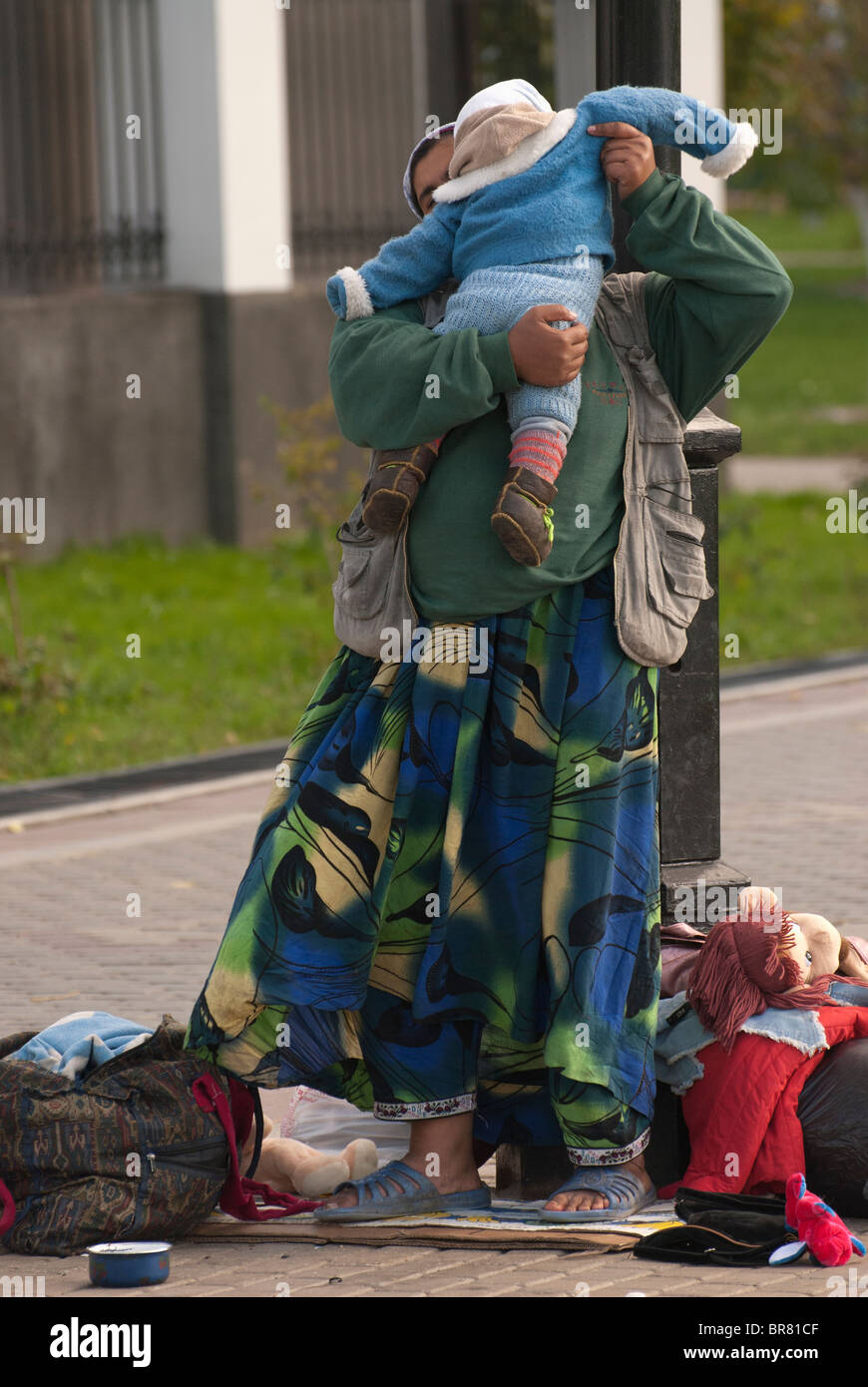 Tadschikischen Frau Bettler mit Kleinkind Stockfoto