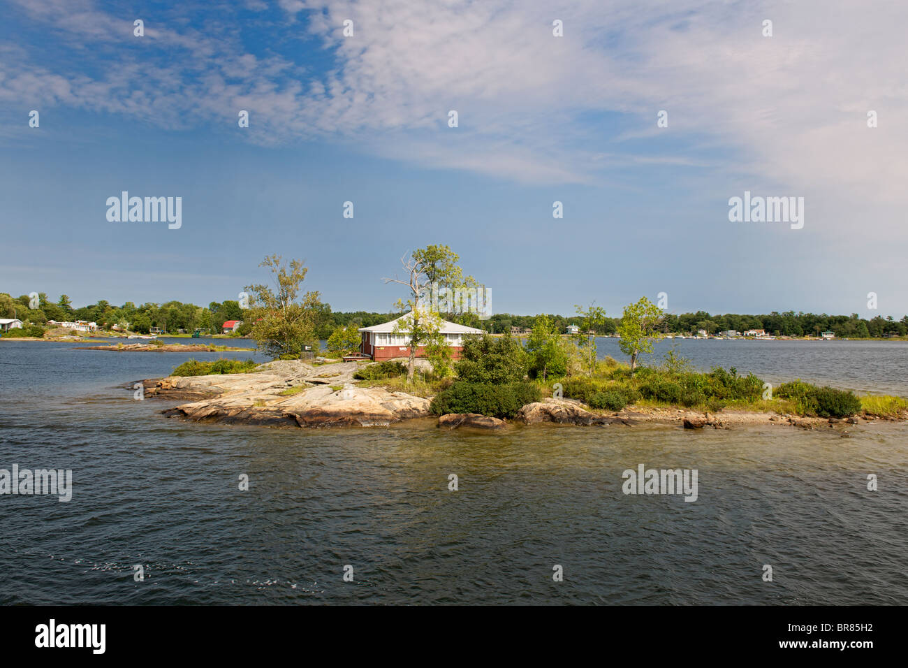 Ferienhaus auf einer Felseninsel. Im Georgian Bay, Huron-See gelegen. 30.000 Inseln Stockfoto