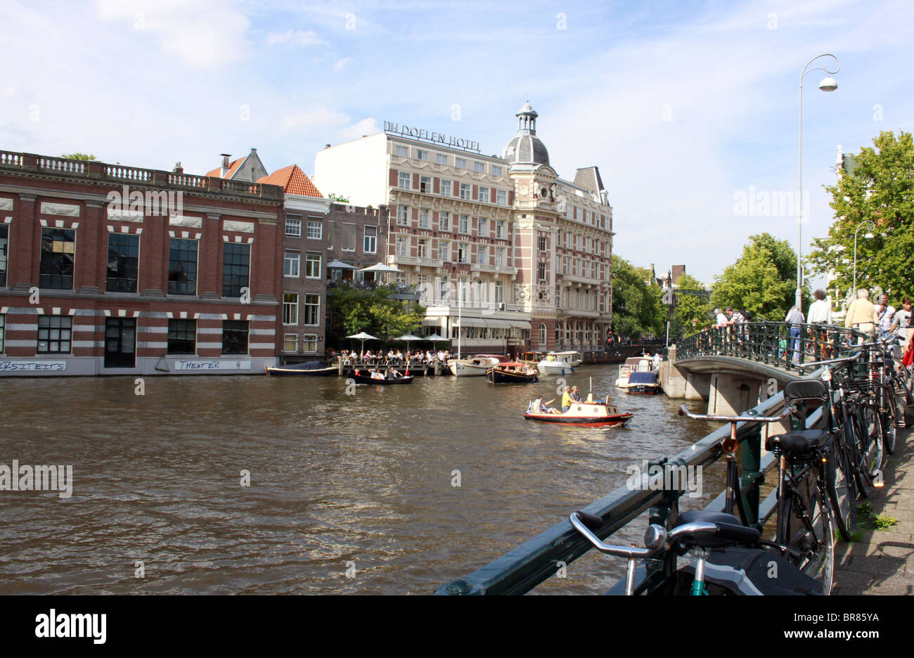 Fahrrad-Amsterdam, Niederlande-Kanal Fluss Amstel Stockfoto