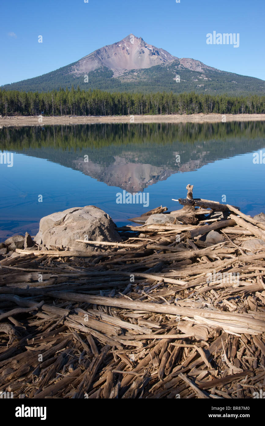 Mount McLoughlin und Fourmile Lake Oregon USA Nordamerika Stockfoto