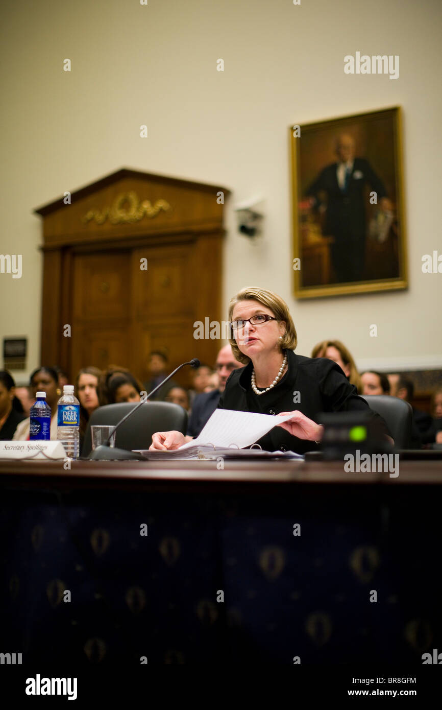 Bildungsministerin Margaret Spellings bezeugt vor dem Ausschuss für Bildung und Arbeit über die Student Loan scan Stockfoto