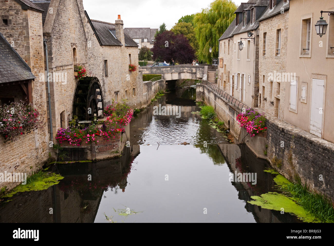 Frankreich Normandie Bayeux Stadt mit Sure River Stockfoto