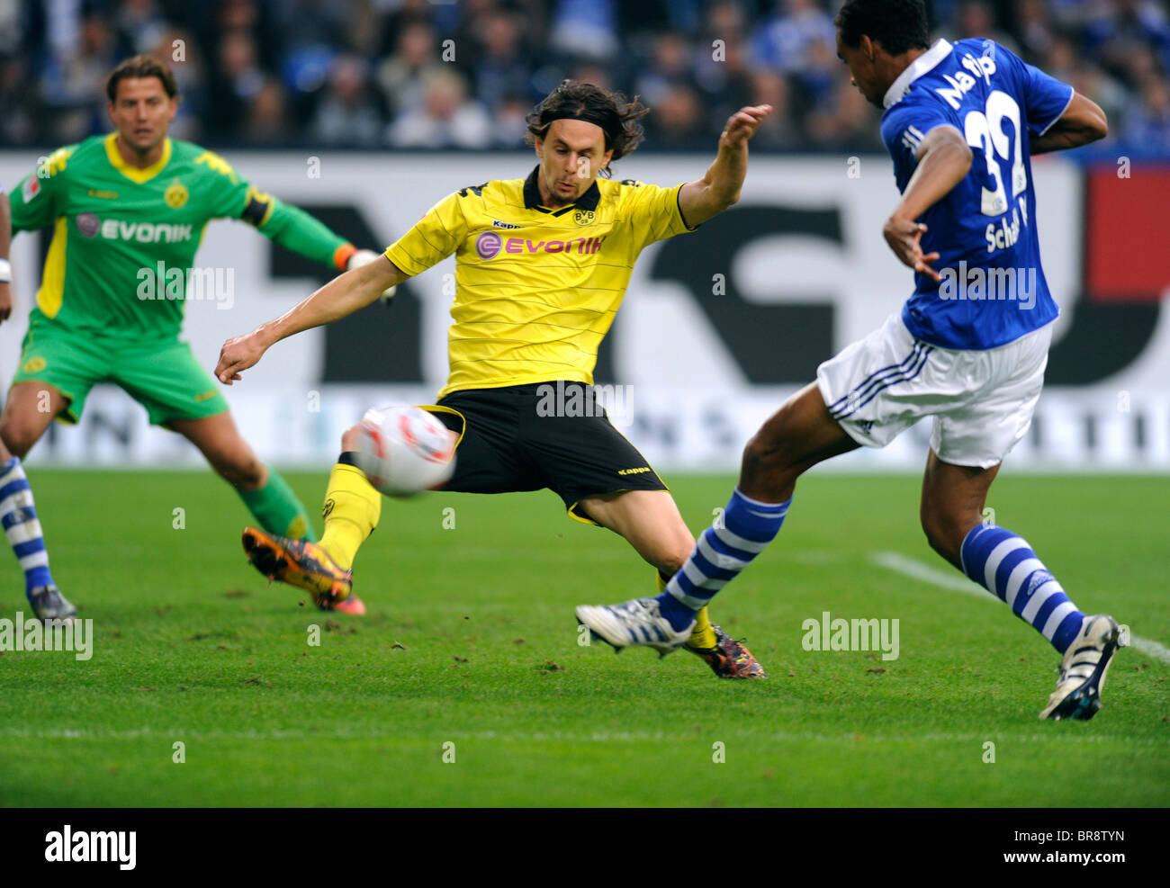 Roman Weidenfeller, Neven Subotic, Joel Matip (v.l.), FC Schalke 04 Vs Borussia Dortmund, BVB. Stockfoto