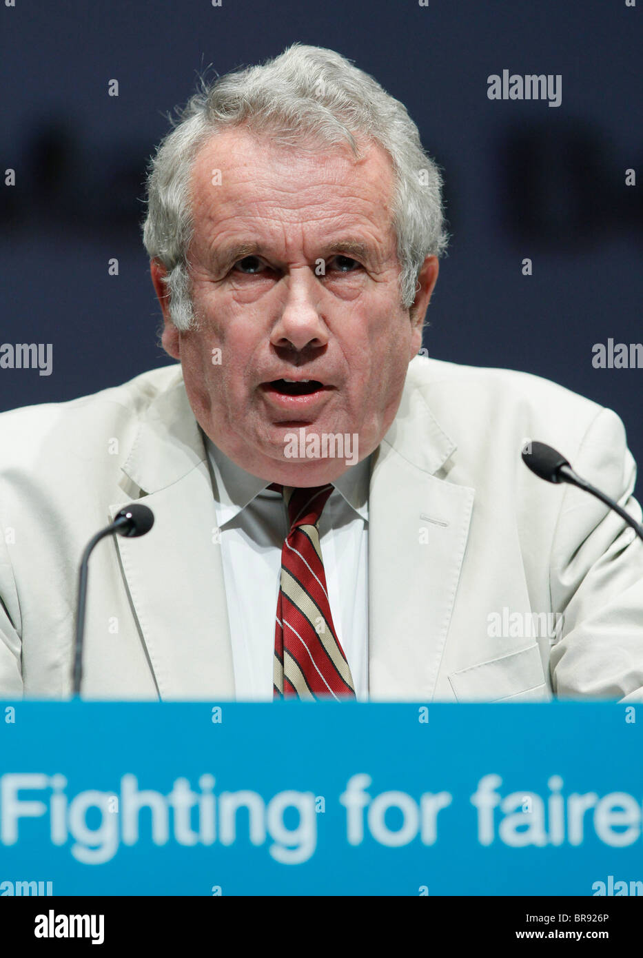 MARTIN BELL JOURNALIST & Schriftsteller 18. September 2010 ACC LIVERPOOL ENGLAND Stockfoto