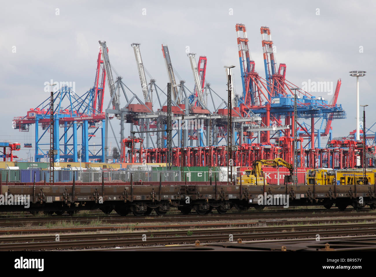 Güterzüge am terminal Burchardkai in Hamburg Stockfoto