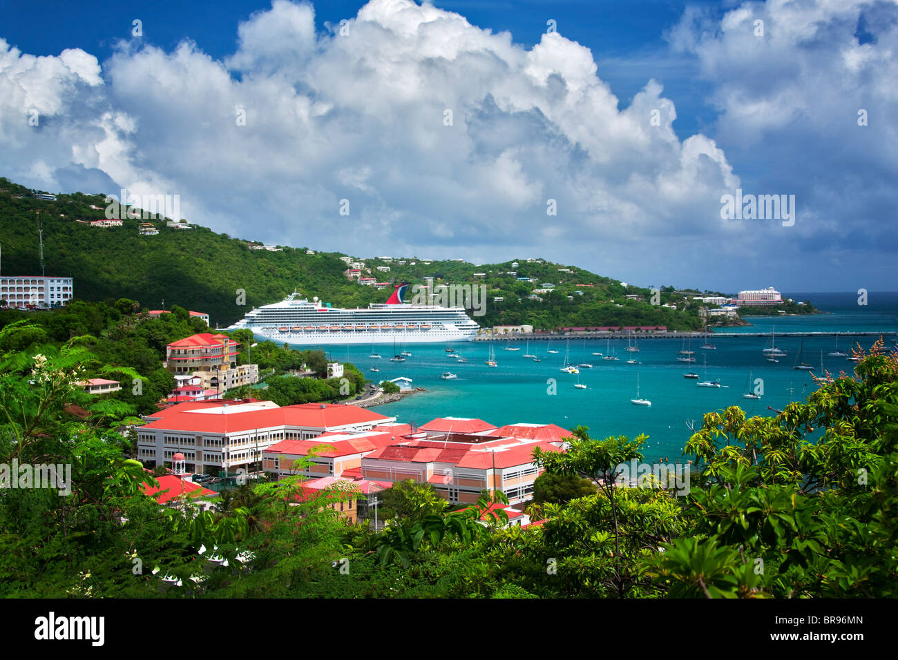 Blick auf den Bootshafen in Charlotte Amalle. St. Thomas, Amerikanische Jungferninseln. Stockfoto