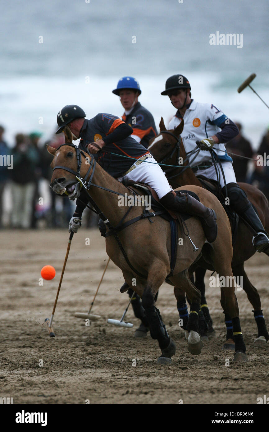 Veuve Clicquot - Polo am Strand, Watergate Bay, Cornwall. 16. September 2010. Stockfoto