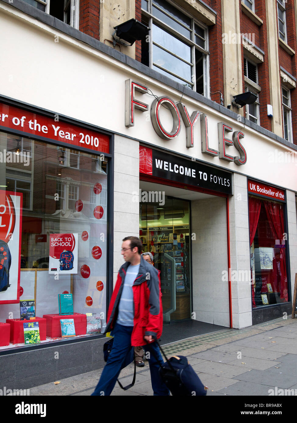 Außenseite des Foyles Bookshop Charing Cross Road London UK Stockfoto