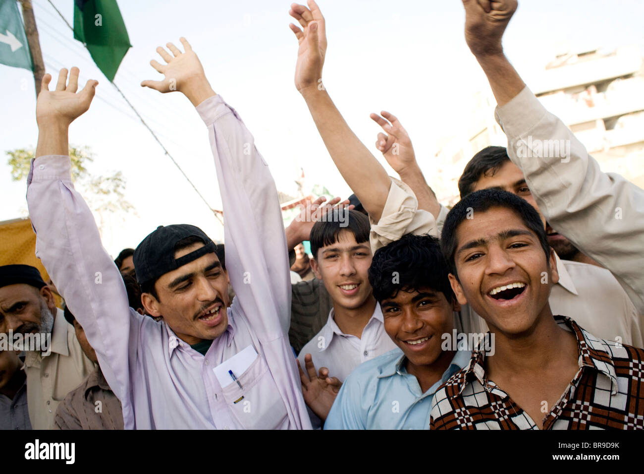 Eine informelle Wahlveranstaltung in Karachi, Pakistan. Stockfoto