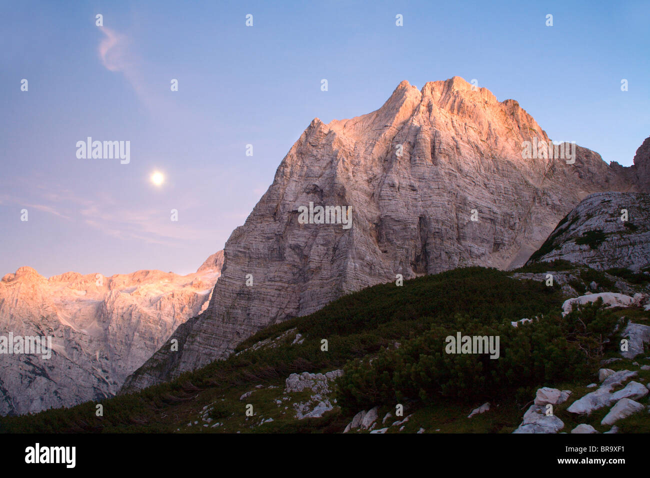 Slowenien - Julischen Alpen - Sonnenuntergang über Stenar peak Stockfoto