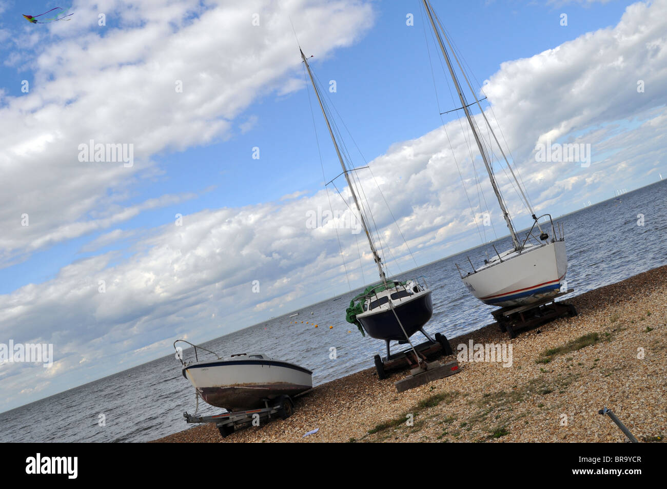 Segelboote auf Tankerton Pisten Strand Whitstable Kent Stockfoto