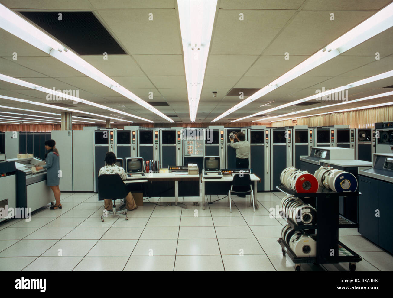 1970 1970S-RETRO-COMPUTER-RAUM Stockfoto