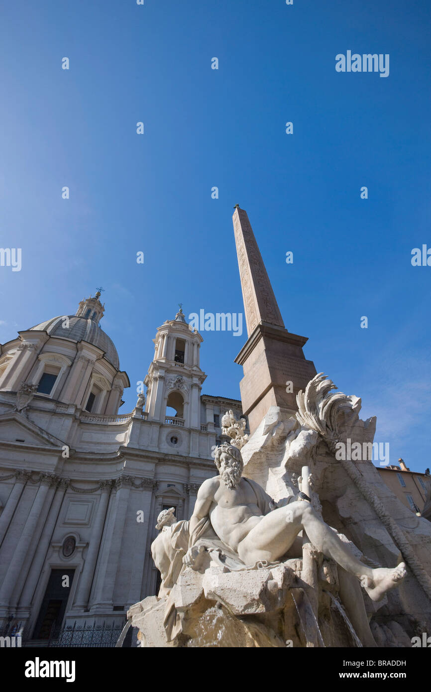 Fontana dei Fiumi und San' Agnese in Agone, Piazza Navona, Rom, Latium, Italien, Europa Stockfoto